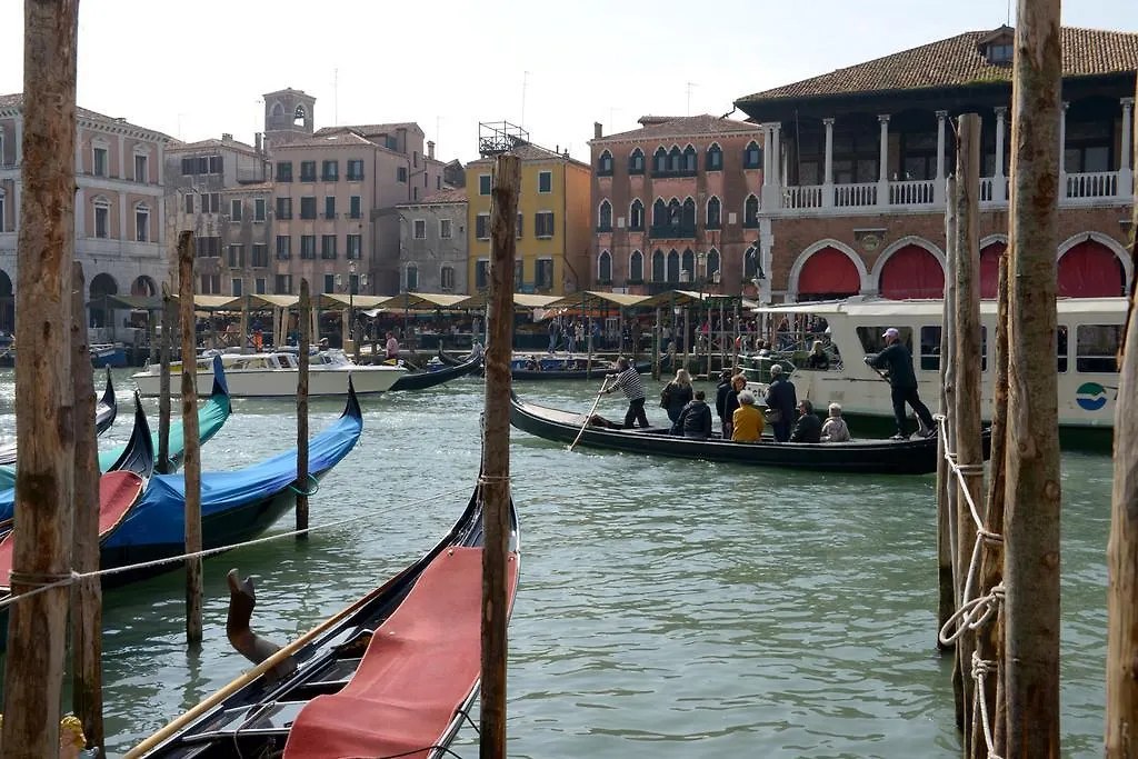 Cà Molin, meraviglioso affaccio sul canale Appartamento Venezia